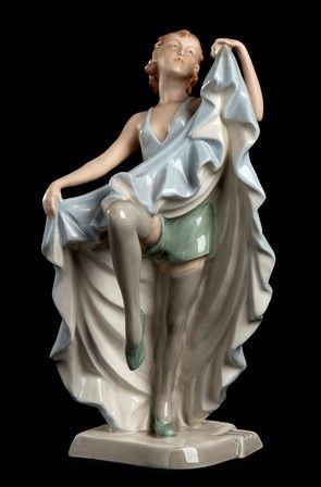 BALLERINA IN GRIGIO
...  - Auction Arti Decorative del '900 - Bertolami Fine Art - Casa d'Aste