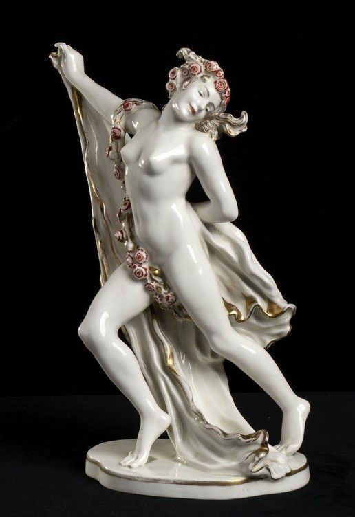 Nudo...  - Auction Arti Decorative del '900 - Bertolami Fine Art - Casa d'Aste