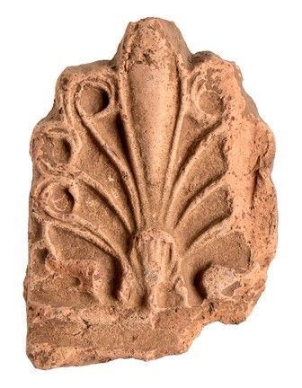 ANTEFISSA IN TERRACOTTA DEL TIPO A PALMETTA
I secolo d.C....  - Asta Monete e medaglie moderne Italiane ed Estere - Bertolami Fine Art - Casa d'Aste