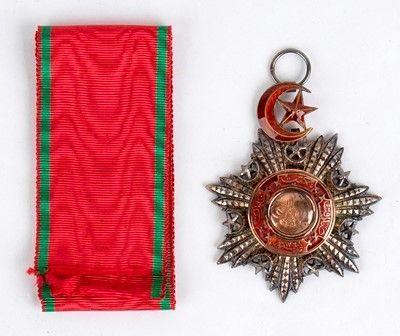 Turchia, ordine di Medidje...  - Asta Fashion & Luxury, Gioielli, Memorabilia, Militaria, Medaglie e Ordini Cavallereschi - Bertolami Fine Art - Casa d'Aste