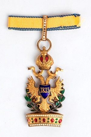 Austria, Austrian Empire, an order of the iron crown III class 
gilt bronze, en...  - Auction Fashion & Luxury, Gioielli, Memorabilia, Militaria, Medaglie e Ordini Cavallereschi - Bertolami Fine Art - Casa d'Aste