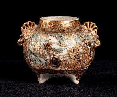 VASETTO GLOBULARE IN CERAMICA 'SATSUMA'
Giappone, periodo Meiji...  - Auction Arte Asiatica e Bonsai - Bertolami Fine Art - Casa d'Aste