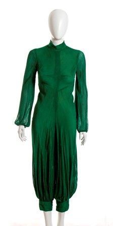 GERMANA MARUCELLI 
TUTA IN CINIGLIA 
1971...  - Auction Fashion & Luxury, Gioielli, Memorabilia, Militaria, Medaglie e Ordini Cavallereschi - Bertolami Fine Art - Casa d'Aste