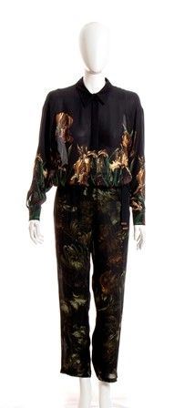 GUCCI
100% chiffon woman suit. Mass production...  - Asta Fashion & Luxury, Gioielli, Memorabilia, Militaria, Medaglie e Ordini Cavallereschi - Bertolami Fine Art - Casa d'Aste