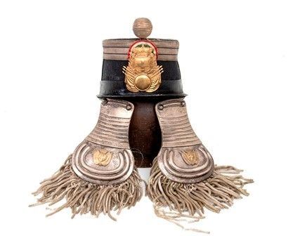 Italia, Stati Pre Unitari, Piemonte, Chepì della guardia Nazionale Meridionale ...  - Auction Fashion & Luxury, Gioielli, Memorabilia, Militaria, Medaglie e Ordini Cavallereschi - Bertolami Fine Art - Casa d'Aste