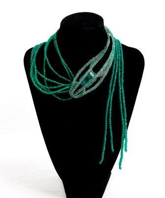 COLLANA SERPENTE IN ONICE VERDE, FLUORITE, FILIGRANA DI FERRO  ...  - Asta Fashion & Luxury, Gioielli, Memorabilia, Militaria, Medaglie e Ordini Cavallereschi - Bertolami Fine Art - Casa d'Aste