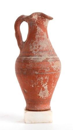 OINOCHOE FENICIO-PUNICA
Prima metà del V secolo a.C....  - Auction Archeologia: dalla Preistoria al Medioevo con una selezione di letteratura archeologica. - Bertolami Fine Art - Casa d'Aste