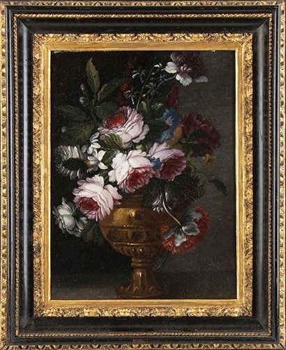 SCUOLA ROMANA, SECONDA META' DEL XVI SECOLO - Bouquet di rose in un vaso di metallo dorato...