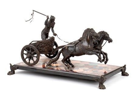 Scultura Grand Tour Italiano in bronzo e commesso di pietre dure - XIX secolo...  - Auction GIOIELLI, OROLOGI, ARGENTI, ANTICHI AVORI, ICONE E ALTRI OGGETTI D’ARTE E DA COLLEZIONE Tra i gioielli, un lascito ereditario posto all’incanto in favore dell’Istituto Sant’Antonio di Padova Basilica del Santo. - Bertolami Fine Art - Casa d'Aste