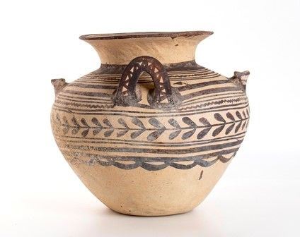 OLLA IMBUTIFORME MESSAPICA
V - IV secolo a.C....  - Asta Archeologia: dalla Preistoria al Medioevo con una selezione di letteratura archeologica. - Bertolami Fine Art - Casa d'Aste