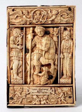 Placca Bizantina in avorio di elefante - 1420-1523 d.C.
...  - Asta GIOIELLI, OROLOGI, ARGENTI, ANTICHI AVORI, ICONE E ALTRI OGGETTI D’ARTE E DA COLLEZIONE Tra i gioielli, un lascito ereditario posto all’incanto in favore dell’Istituto Sant’Antonio di Padova Basilica del Santo. - Bertolami Fine Art - Casa d'Aste