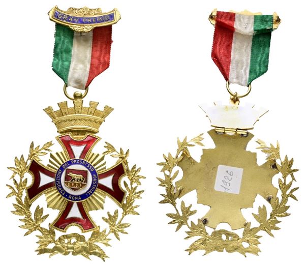 ROMA. Grande medaglia croce d’onore "Esposizione del Progresso industriale” (1930?). Gran Premio. Ae dorato e smalti (93x78 mm).