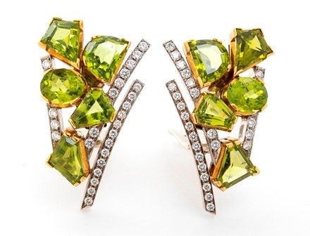 Orecchini con diamanti e peridoti...