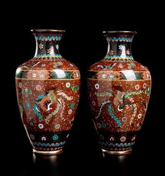 COPPIA DI VASI A BALAUSTRO IN METALLO CON DECORO CLOISONNÉ
Giappone, prima metà...  - Auction Arte Asiatica e Tribale - Bertolami Fine Art - Casa d'Aste