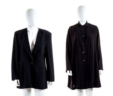 GIORGIO ARMANI
GIACCA E CAMICIA
Fine anni ‘90 / Inizio 2000...  - Auction Maria Pia e Amintore Fanfani: Memorabilia, Onorificenze, Fashion&Luxury, Opere e Oggetti d'Arte, Arredi. - Bertolami Fine Art - Casa d'Aste