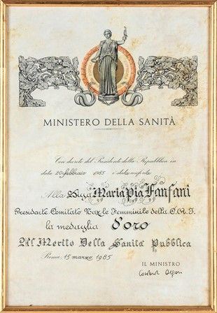 Riconoscimenti vari a Maria Pia Fanfani (Pavia, 29 novembre 1922 – Roma, 7 nove...  - Auction Maria Pia e Amintore Fanfani: Memorabilia, Onorificenze, Fashion&Luxury, Opere e Oggetti d'Arte, Arredi. - Bertolami Fine Art - Casa d'Aste