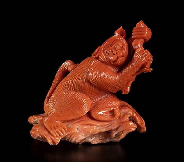 Scultura in corallo Cerasuolo...  - Auction CORALLI, PERLE E CAMMEI: GIOIELLI E OGGETTI D’ARTE DALLA LIQUIDAZIONE DELL’AZIENDA MONDIAL CORAL DI TORRE DEL GRECO - Bertolami Fine Art - Casa d'Aste