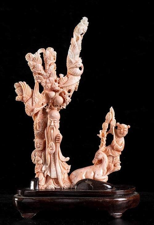 Scultura in corallo Cerasuolo...  - Auction CORALLI, PERLE E CAMMEI: GIOIELLI E OGGETTI D’ARTE DALLA LIQUIDAZIONE DELL’AZIENDA MONDIAL CORAL DI TORRE DEL GRECO - Bertolami Fine Art - Casa d'Aste