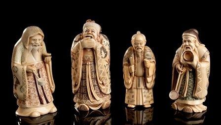 QUATTRO SCULTURE IN AVORIO
Cina, inizio del XX secolo...  - Asta Arte Asiatica e Tribale - Bertolami Fine Art - Casa d'Aste