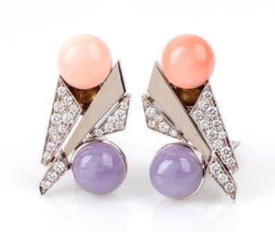Orecchini in oro con giada lavanda, corallo rosa e diamanti, manifattura SANDI,...
