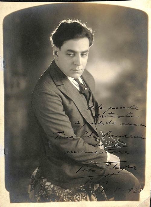 Tito Schipa, nato Attilio Amedeo Schipa (Lecce 1888 – New York 1965)...