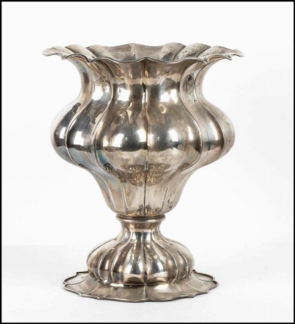 Vaso in argento 800/1000 - Italia, XX secolo...  - Auction MARIA PIA E AMINTORE FANFANI - Bertolami Fine Art - Casa d'Aste