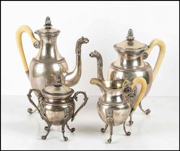 Servizio da tè e caffè in argento - Francia, inizio XX secolo ...  - Auction MARIA PIA E AMINTORE FANFANI - Bertolami Fine Art - Casa d'Aste