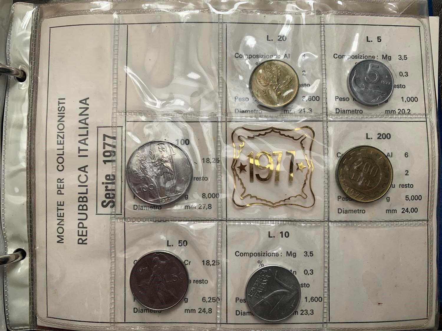 REPUBBLICA ITALIANA. Lotto di n. 16 serie divisionali e argenti dal 1970 al 1980.