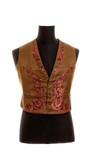 GILET MASCHILE IN SETA
Metà ‘800...  - Asta Fashion&Luxury, Memorabilia, Militaria, Medaglie e Ordini Cavallereschi - Bertolami Fine Art - Casa d'Aste