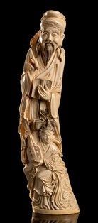 SAGGIO CON FIGURA FEMMINILE IN AVORIO
Cina, inizio del XX secolo...  - Auction Arte asiatica e tribale - Bertolami Fine Art - Casa d'Aste