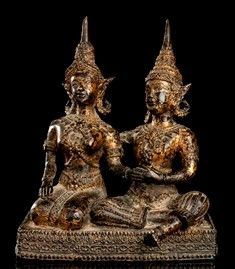 GRUPPO CON DUE DIVINITÀ IN BRONZO DORATO
Thailandia, XIX-XX secolo...  - Asta Arte asiatica e tribale - Bertolami Fine Art - Casa d'Aste