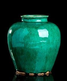 GIARA IN CERAMICA CON INVETRIATURA VERDE
Cina, dinastia Qing...  - Asta Arte asiatica e tribale - Bertolami Fine Art - Casa d'Aste