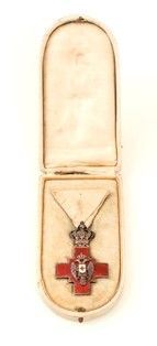 Ordine al merito della Croce Rossa
 Serbia,primo quarto XX sec....  - Asta Fashion&Luxury, Memorabilia, Militaria, Medaglie e Ordini Cavallereschi - Bertolami Fine Art - Casa d'Aste