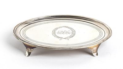 Salver Inglese Georgiano - Londra 1818, Maestro Argentiere George Beckwith...