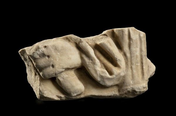 PICCOLO RILIEVO
Epoca romana imperiale
Marmo lunense, cm 15 x 8

Rilievo marmor...