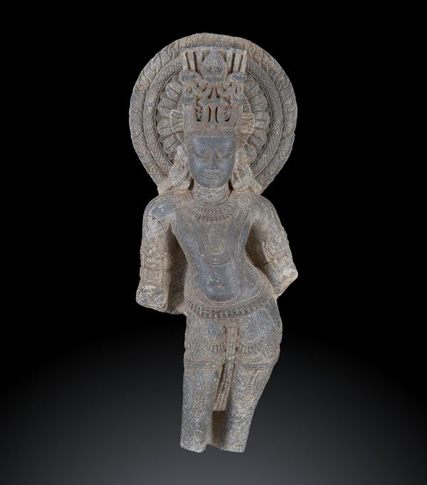 SCULTURA IN SCISTO NERO CON VISHNU
India, Bihar, Pala, XI - XII secolo...  - Asta Arte asiatica e tribale - Bertolami Fine Art - Casa d'Aste