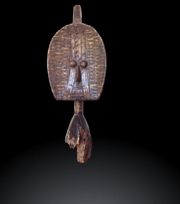 FIGURA DA RELIQUIARIO IN LEGNO, RAME E OTTONE, MBULU NGULU
Gabon, Kotha...  - Asta Arte asiatica e tribale - Bertolami Fine Art - Casa d'Aste