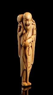 NETSUKE IN AVORIO CON SENNIN
Giappone, periodo Edo, XVIII secolo...