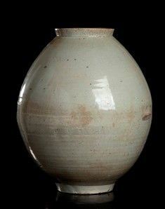 GRANDE 'MOON JAR' IN PORCELLANA INVETRIATA
Corea, dinastia Joseon, XVIII-XIX se...