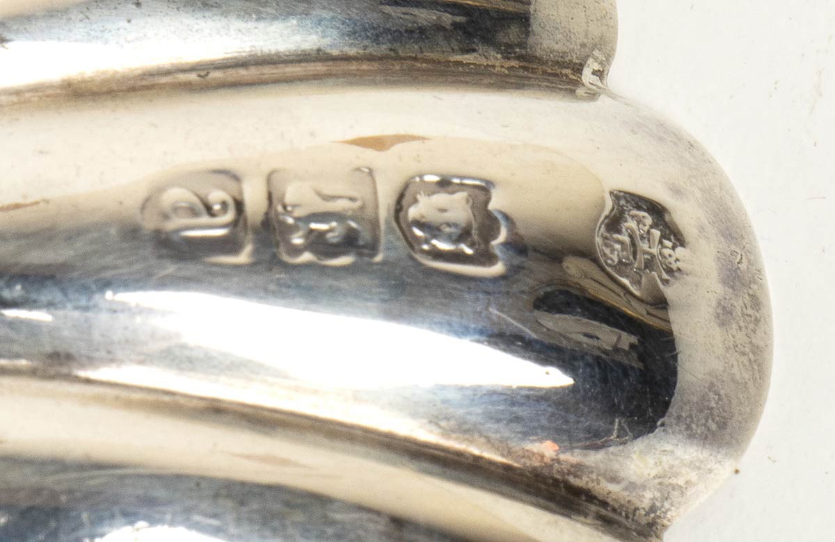Coppia di Cucchiai Vittoriani Inglesi in Argento - Birmingham 1896, Maestri Argentieri William Hu...