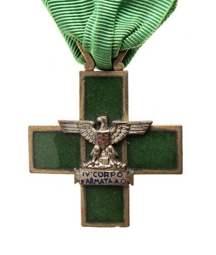 CROSS OF THE IV ARMY CORPS...  (ORDINI E MEDAGLIE - ITALIA, REGNO...)  - GOLDEN BRONZE AND ENAMELS, 37.6 MM - Auction Militaria, Medals and Orders of Chivalry - Bertolami Fine Art - Casa d'Aste