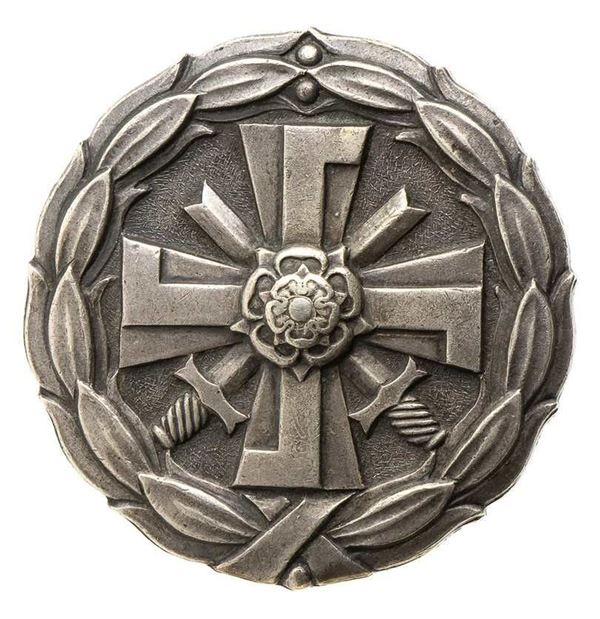 FINLANDIA, DISTINTIVO PER VETERANI ED INVALIDI DELLA GUERRA 1939-45...  - Auction La collezione Clodomiro Tavani di medaglie, onorificenze e ordini cavallereschi - Bertolami Fine Art - Casa d'Aste