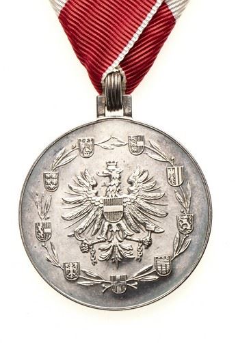CROSS OF MERIT OF THE AUSTRIAN REPUBLIC...  (ORDINI E MEDAGLIE - AUSTRIA ...)  - SILVER, 40 MM - Auction Militaria, Medals and Orders of Chivalry - Bertolami Fine Art - Casa d'Aste