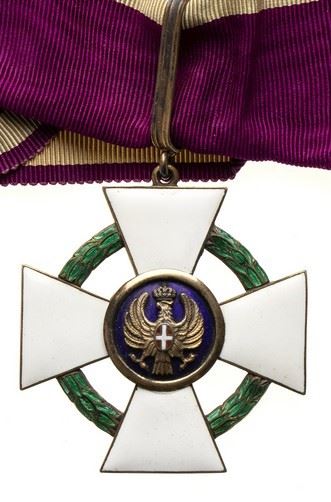 Ordine Dell’aquila Romana, Commendatore per Meriti Civili