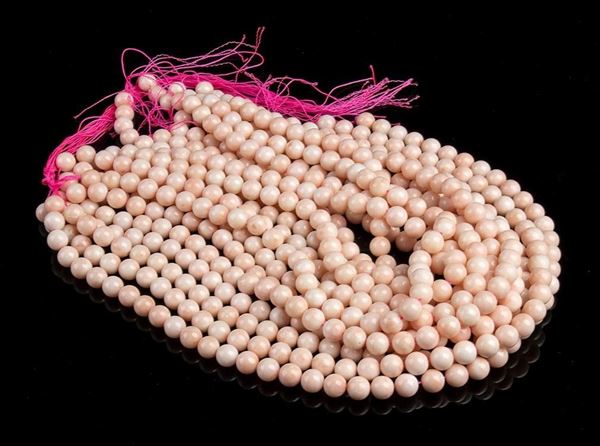12 fili slegati di sfere di corallo rosa...  - Asta CORALLI, PERLE E CAMMEI: GIOIELLI E OGGETTI D’ARTE DALLA LIQUIDAZIONE DELL’AZIENDA MONDIAL CORAL DI TORRE DEL GRECO - Bertolami Fine Art - Casa d'Aste