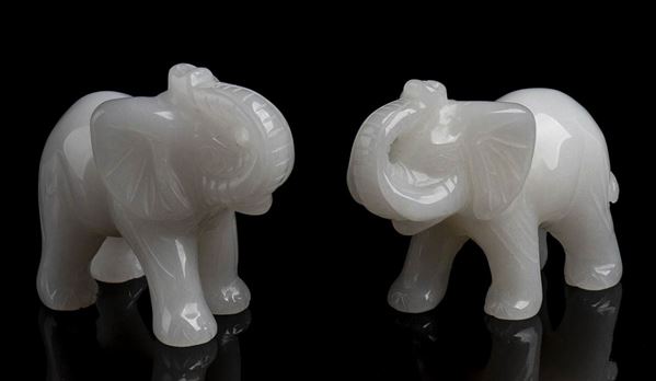 2 sculture in quarzo bianco...