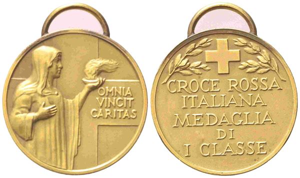 ITALIA. Medaglia Croce Rossa Italiana. Bronzo dorato (31,5 mm – 13,34 g). SPL+...