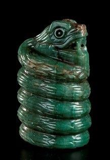 SERPENTE IN GIADA VERDE
stile precolombiano...  - Auction Arte Asiatica, Africana e Precolombiana - Bertolami Fine Art - Casa d'Aste