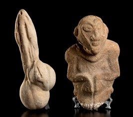 DUE OGGETTI IN PIETRA
stile precolombiano...  - Auction Arte Asiatica, Africana e Precolombiana - Bertolami Fine Art - Casa d'Aste