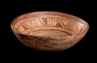 PIATTO IN CERAMICA DIPINTA
America Centrale, epoca precolombiana...  - Asta Arte Asiatica, Africana e Precolombiana - Bertolami Fine Art - Casa d'Aste